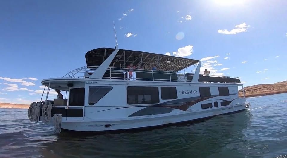Wahweap July 5-11th week 65’ x 18’ 1999 Skipper Liner House Boat