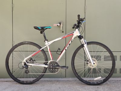 GT Talera 4.0 Gravel Bike SB99-26