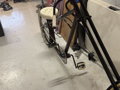 Custom Chopper Bicycle Extended Fork White Quilted Seat