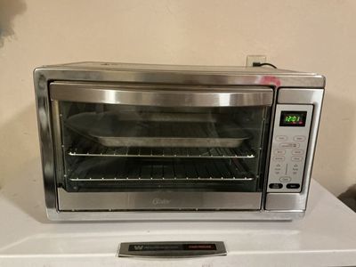 Toaster oven with turbo convection