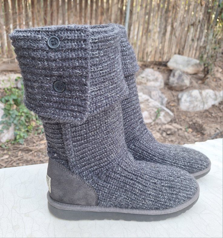 Womens UGG Knitted Pull-On Boots Sz 9