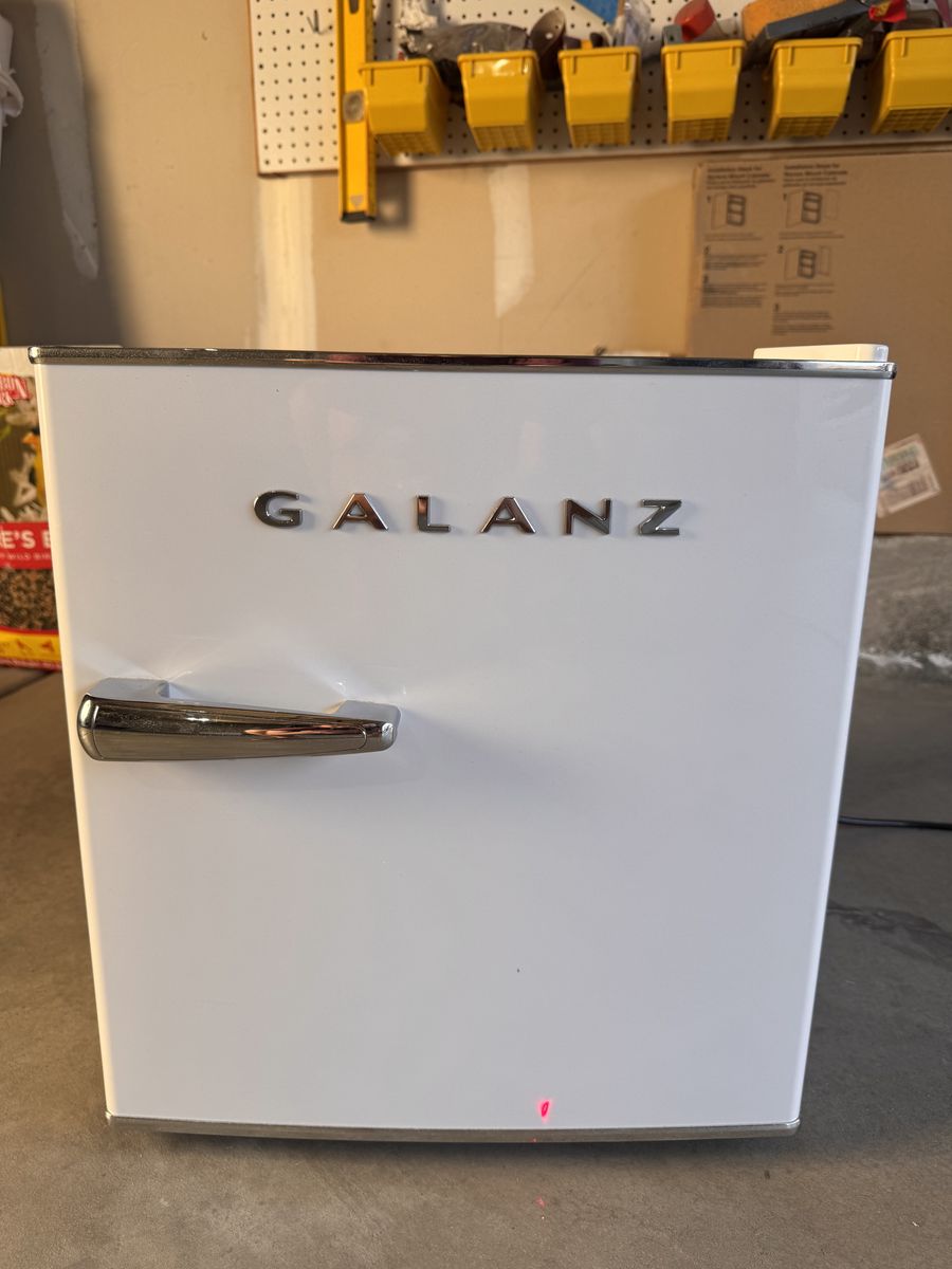 Galanz Mini Fridge 1.7cu Ft