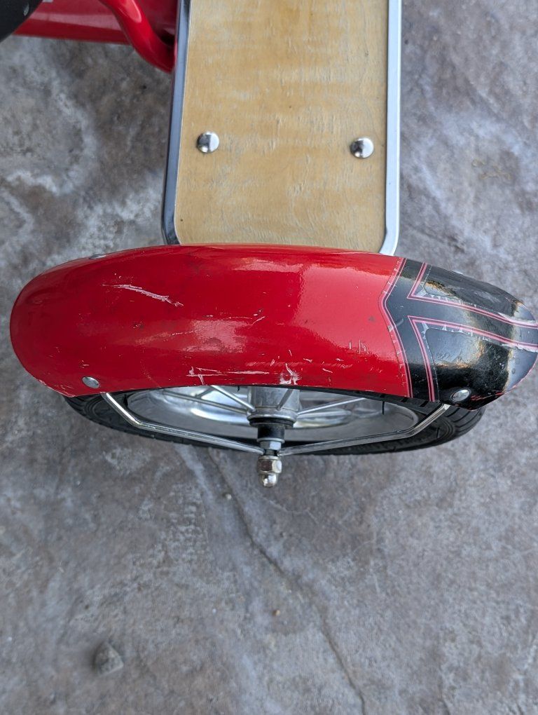 Main image 3