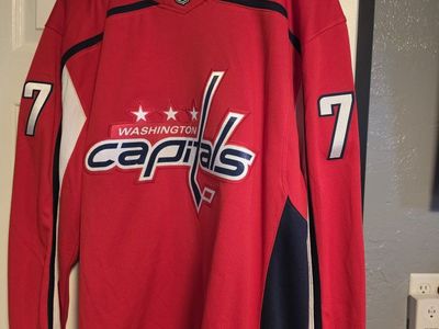 Fanatics Men's Washington Capitals T.J. Oshie #77 Home Jersey Size 2XL NWT