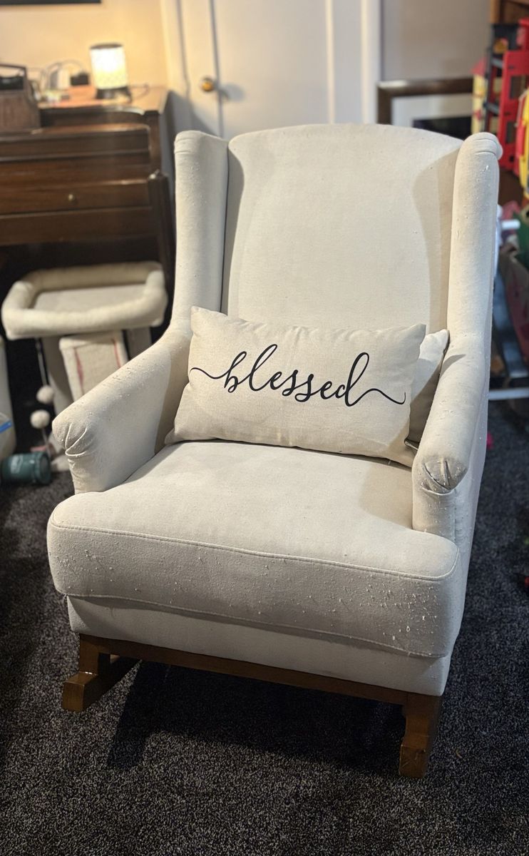 Nursery/Rocking Chair