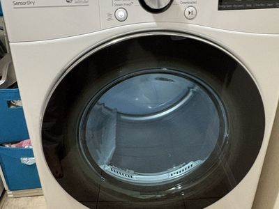 LG Ultra Large Capacity Smart Dryer w/steam