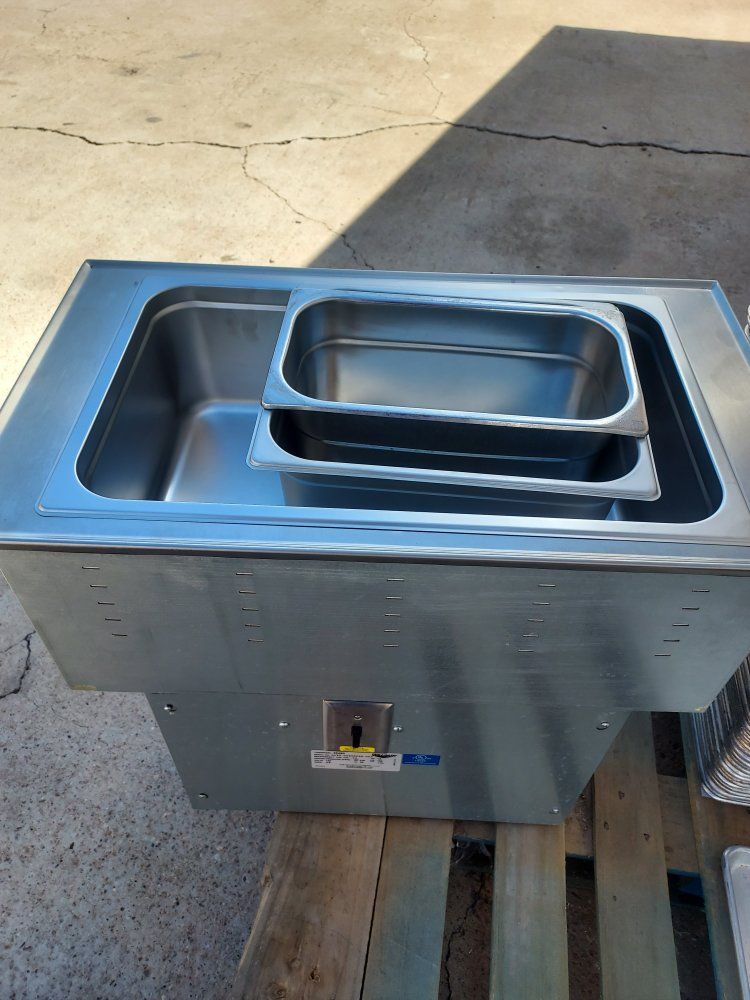 Vollrath Refrigerated Drop‑In Cold Pan – 120V – Very Clean - 36490
