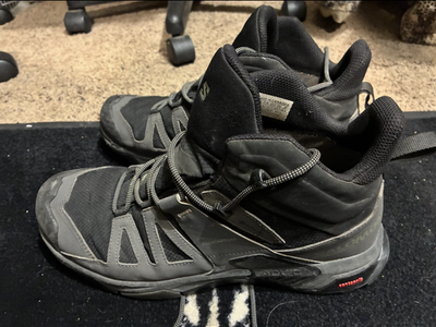 Salomon Ultra Gore Tex Size 11.5