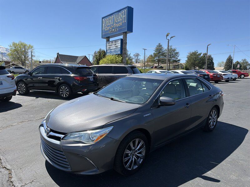 2016 Toyota Camry Hybrid XLE