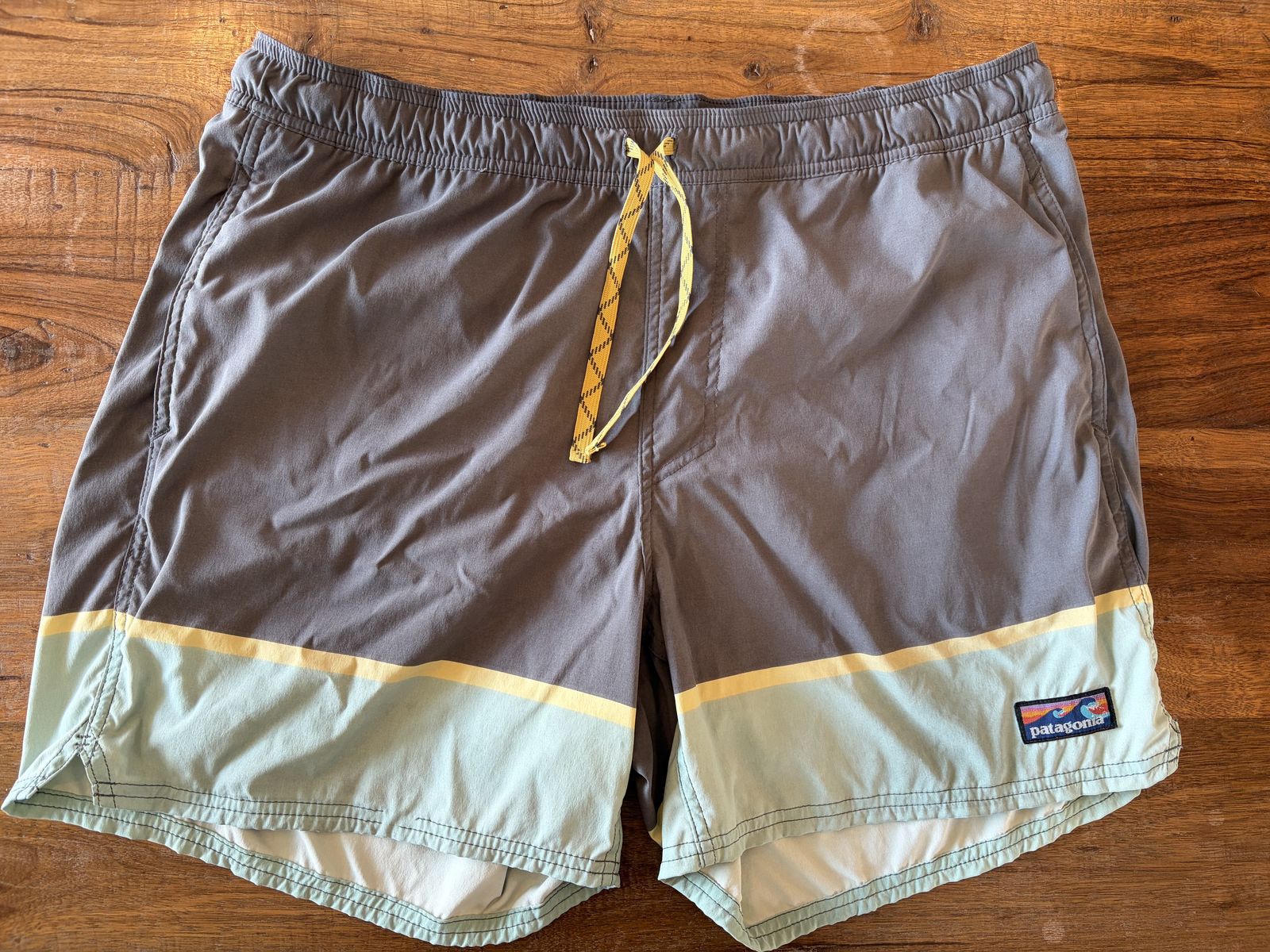 Patagonia Stretch Wavefarer Volley Board Shorts - Men's (Large)
