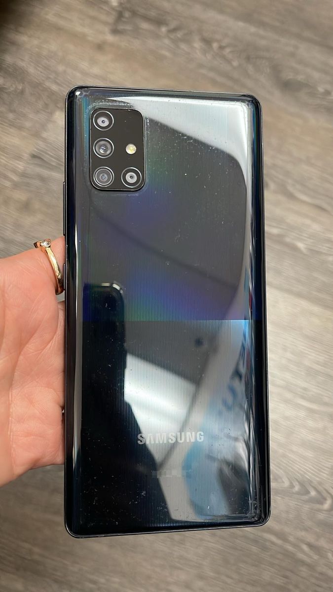 Samsung Galaxy A71 5G 128gb - Unlocked