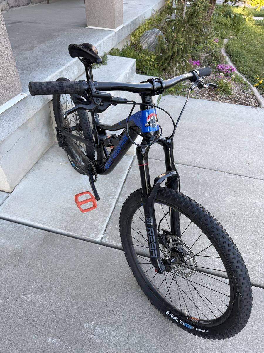 Rocky Mtn Kids Full suspension MTB - 24"