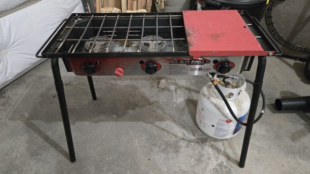 Camp Chef Big Gas Grill III 3-Burner Stove + Deluxe Grill Box + Griddle – Complete Bundle