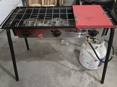 Camp Chef Big Gas Grill III 3-Burner Stove + Deluxe Grill Box + Griddle – Complete Bundle