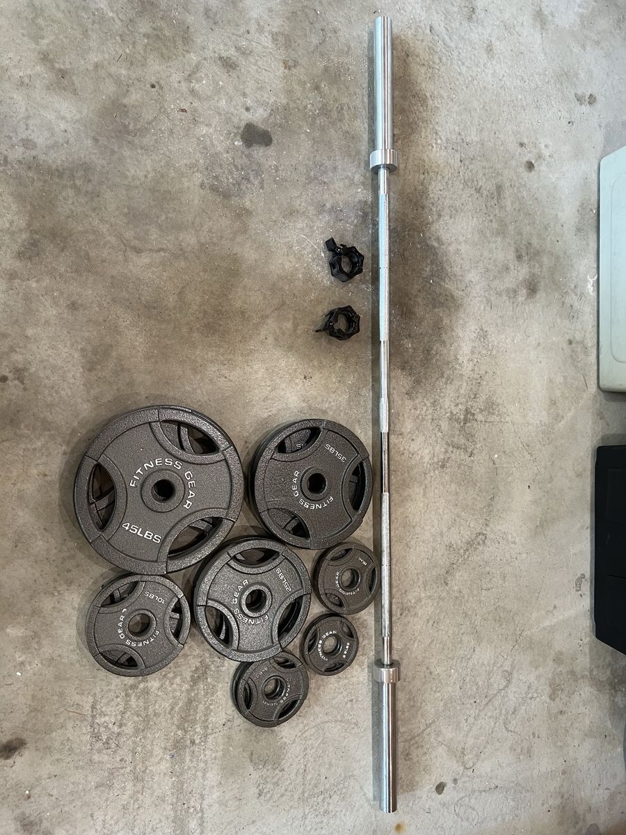 300 LBS Olympic weight set