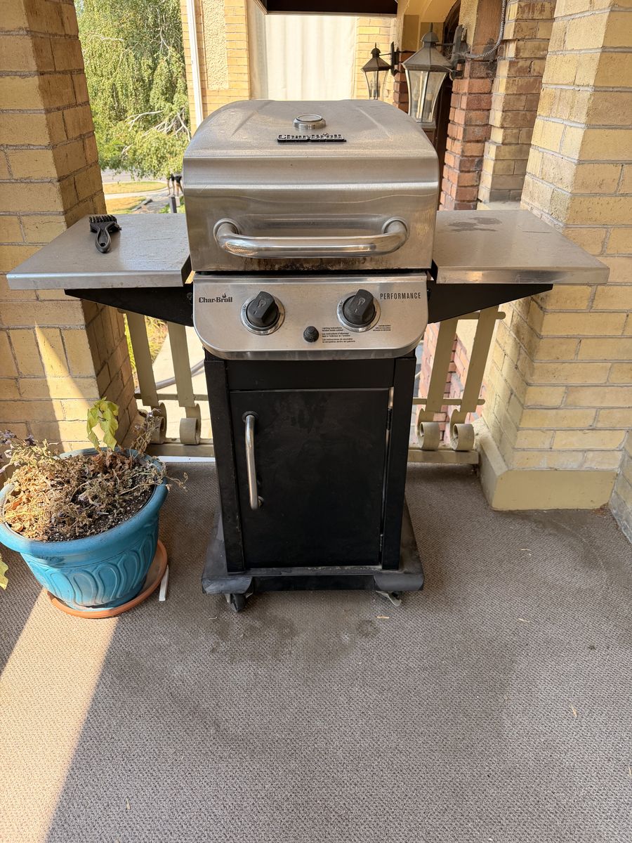 Charbroil Performance Grill