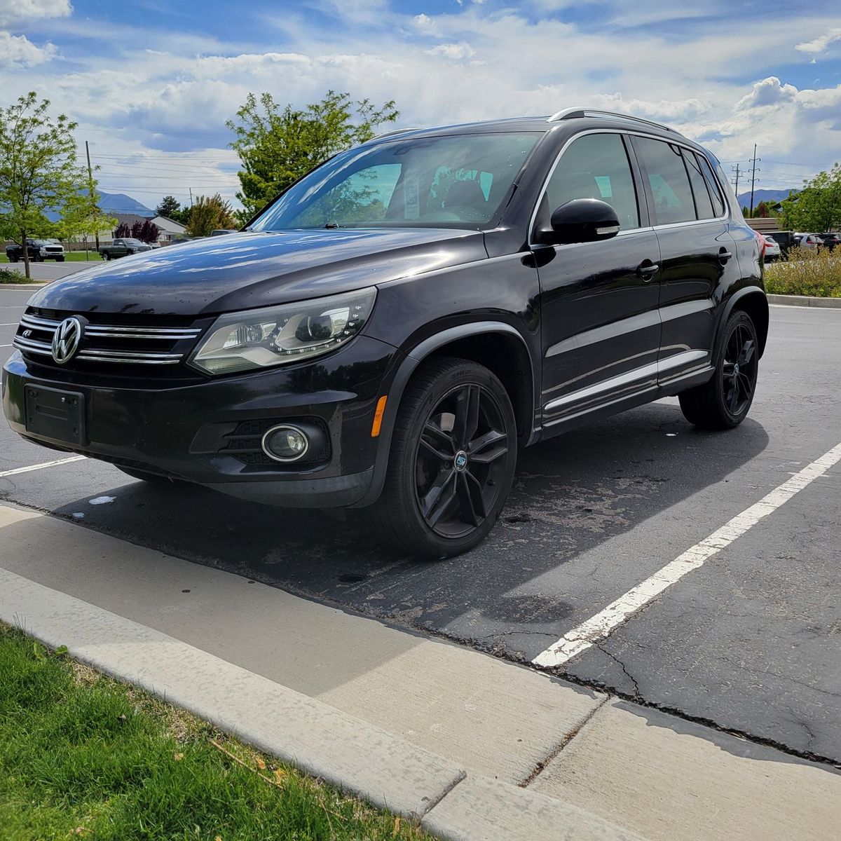 2014 VOLKSWAGEN TIGUAN 2.0T R-Line