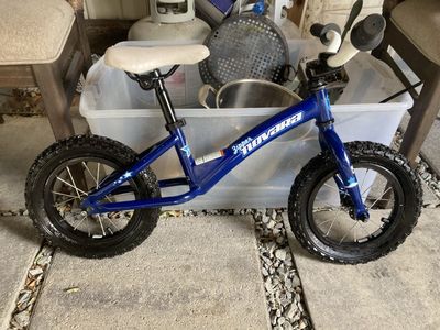 Novara 12inch toddler kids balance bike