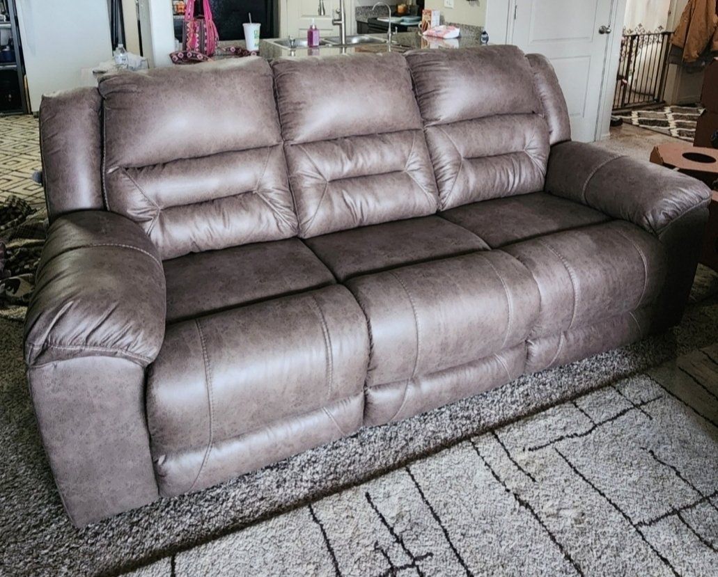Reclining Sofa