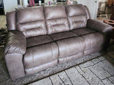 Reclining Sofa