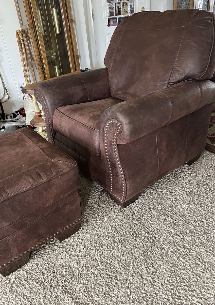 Recliner Chair With Ottoman