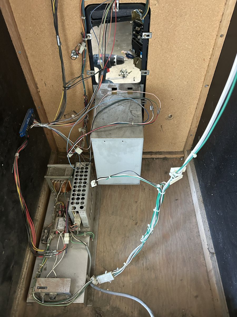 Main image 4