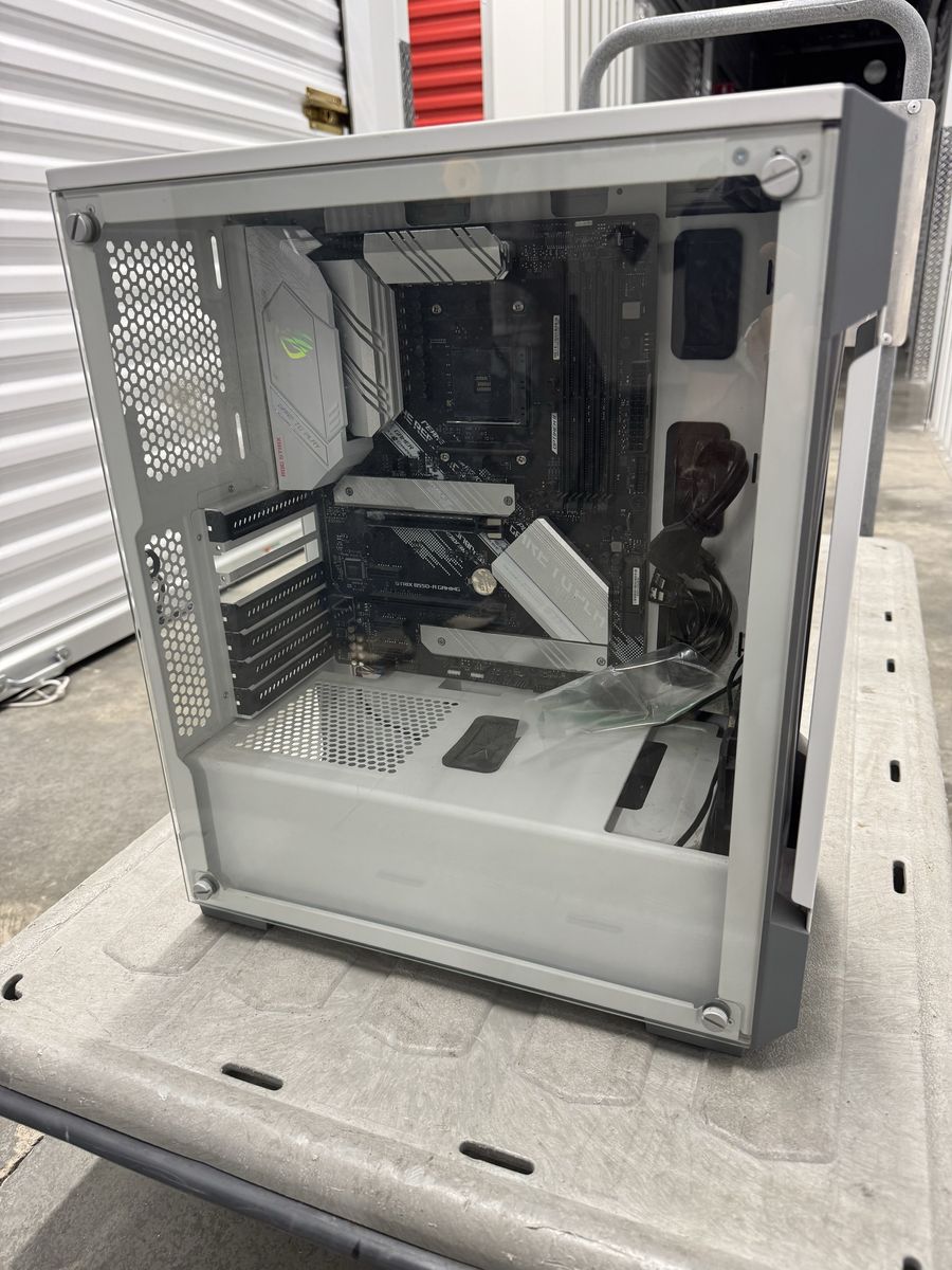 Corsair PC Case + ASUS ROG Strix B550-A Gaming Motherboard – Clean Build Start