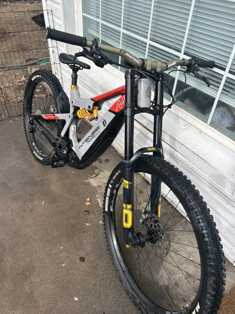 Intense Tazer E-Bike
