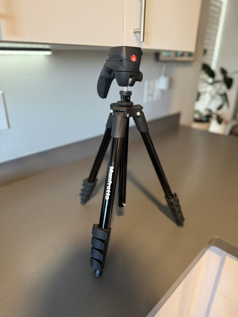 Manfrotto Tripod