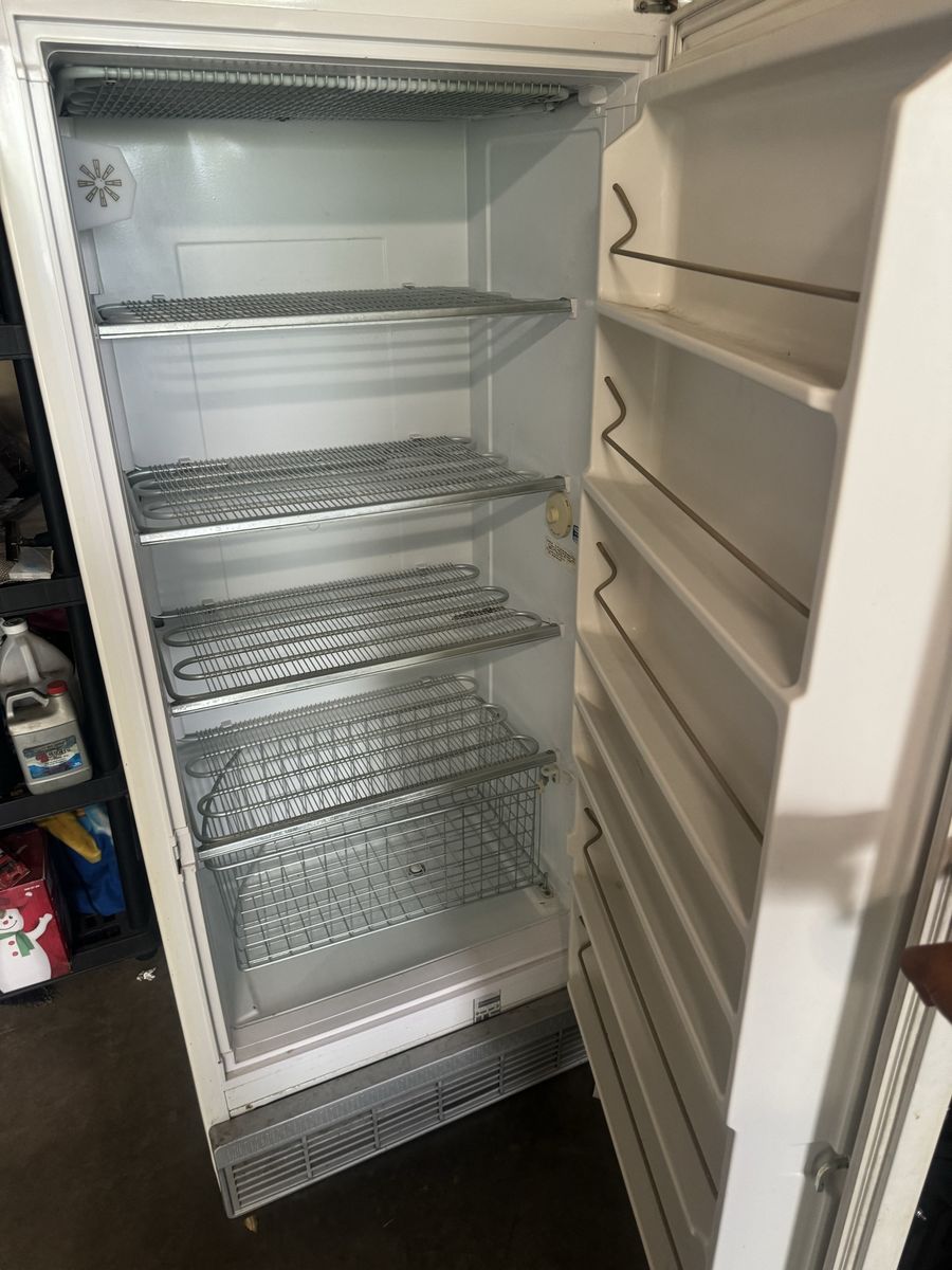 Vintage Sears Coldspot Upright Freezer - White, Single Door works great its plug in for u to see $85