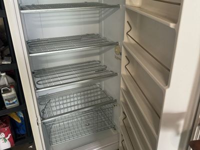 Vintage Sears Coldspot Upright Freezer - White, Single Door works great its plug in for u to see $85