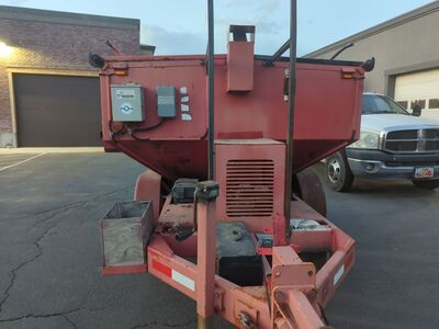 2009 Falcon asphalt hot box trailer (4 ton diesel fired)