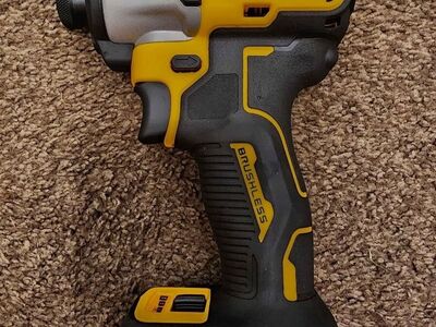 New Dewalt 20V MAX XR 1/4in. 3-Speed Impact