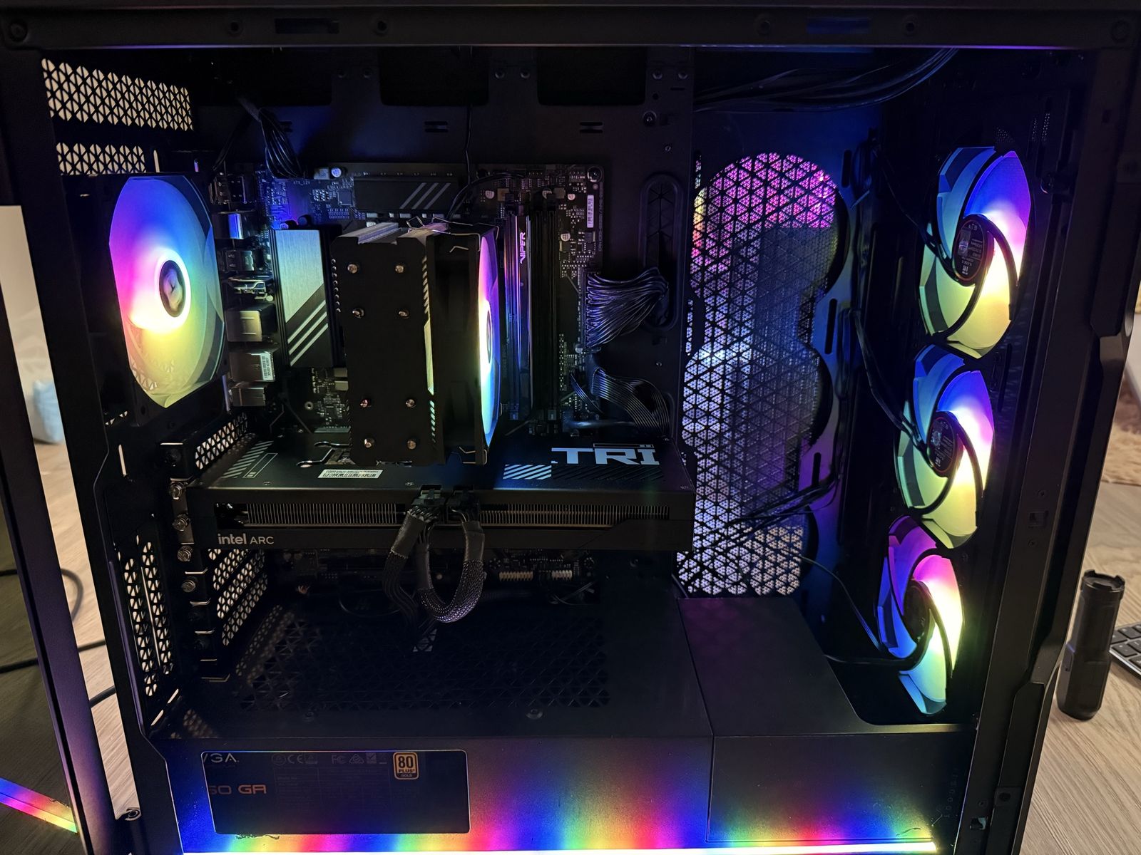 Main image 3