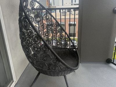 Outdoor egg chair