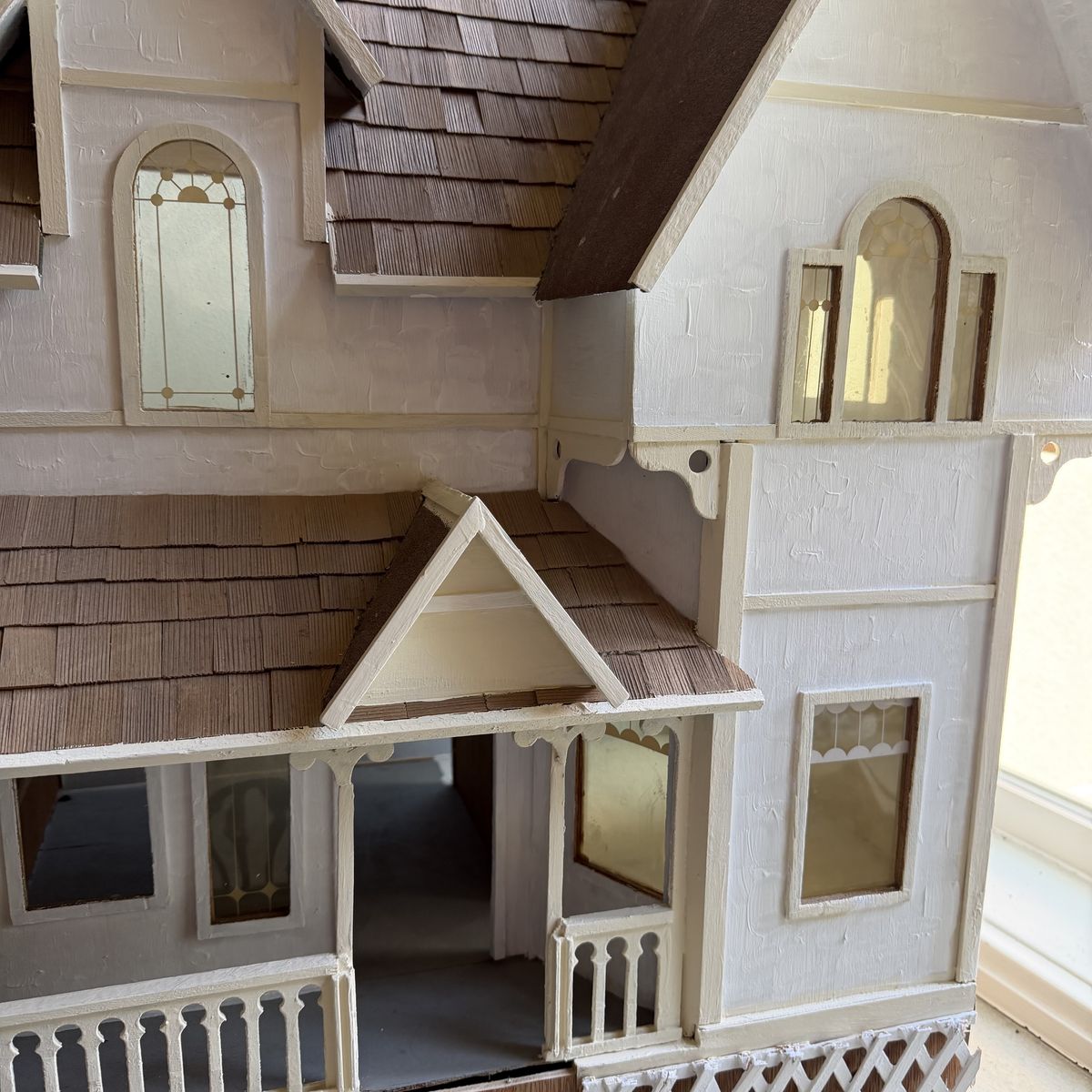 Main image 3