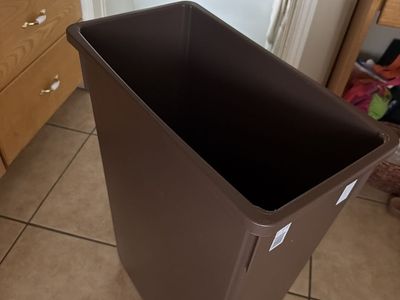 Brown 23 Gal Plastic Trash Can - New