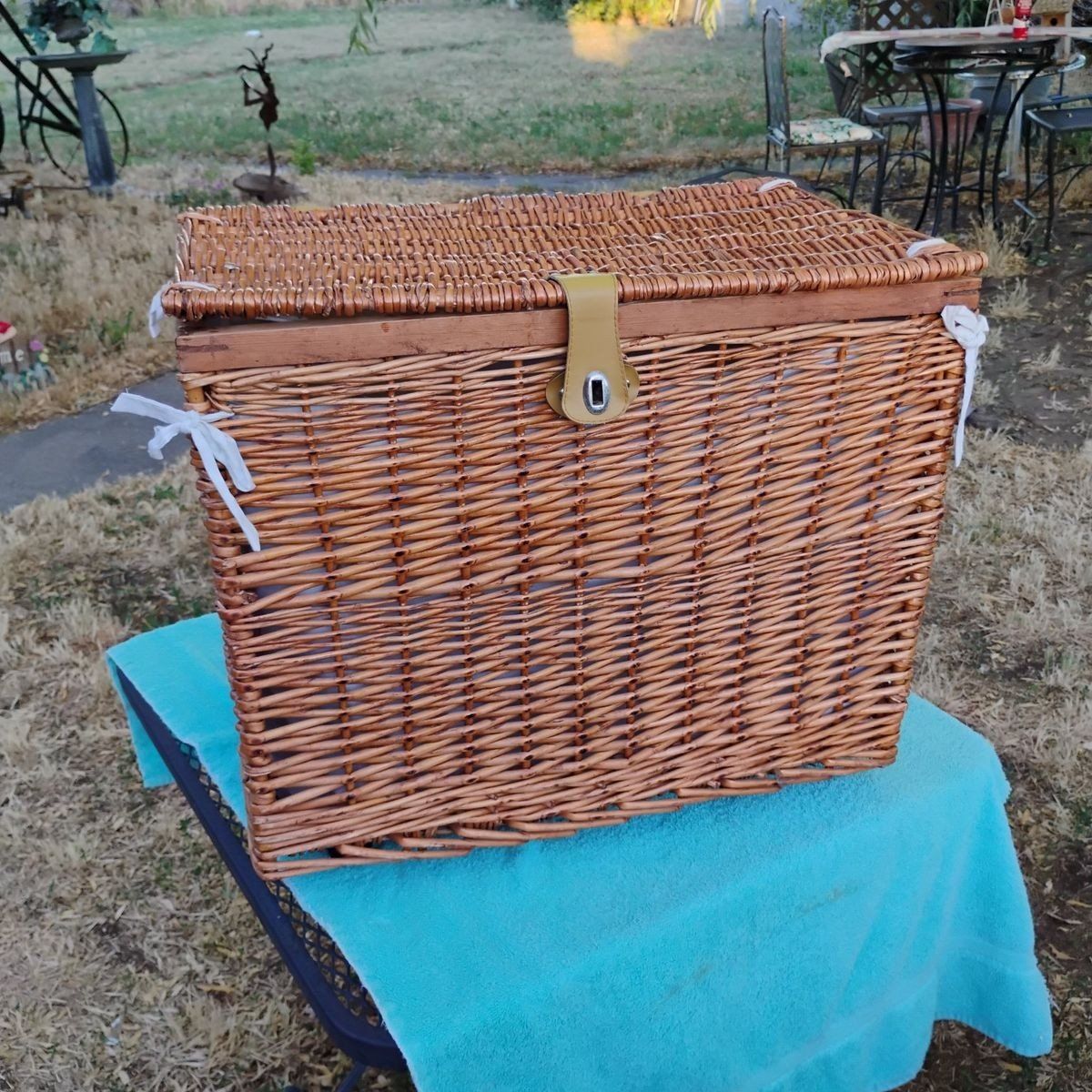 Main image 6