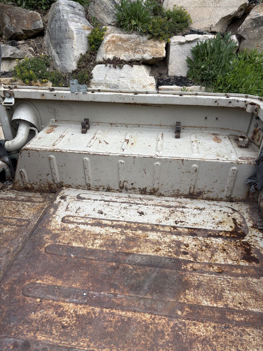 Main image 13