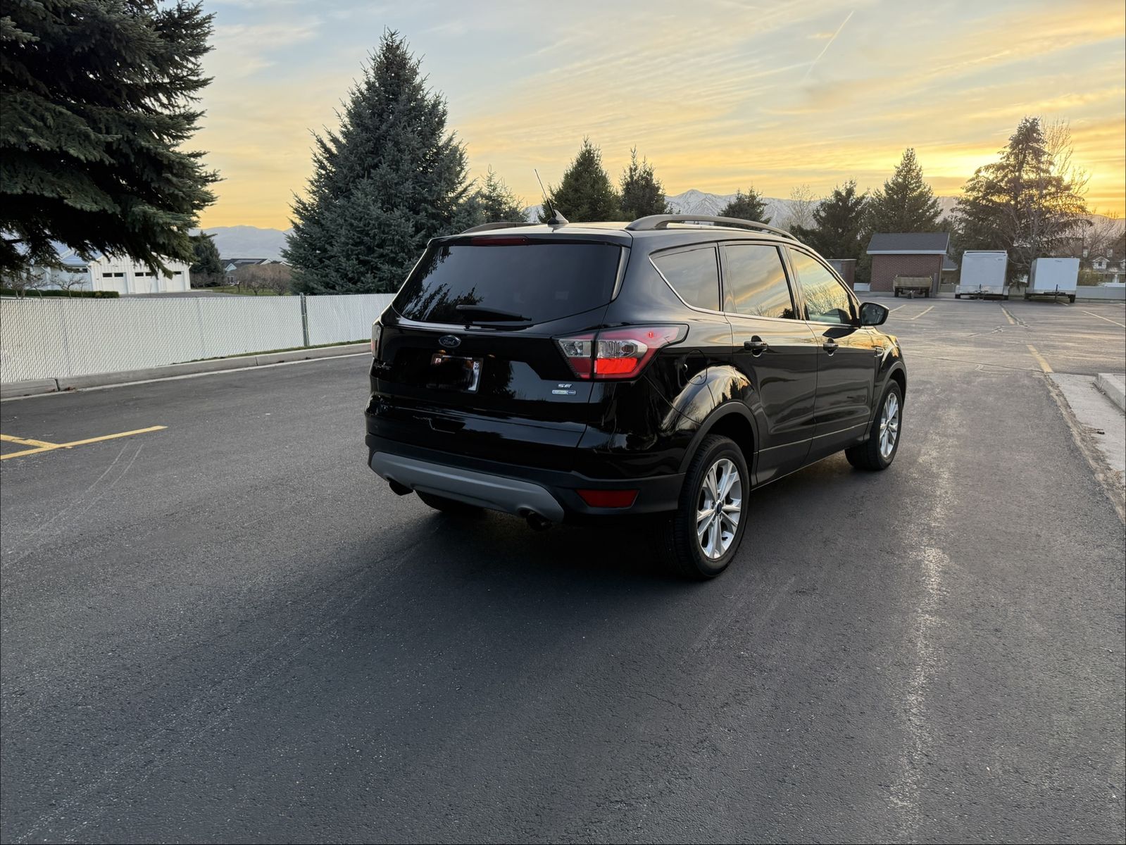 Main image 6