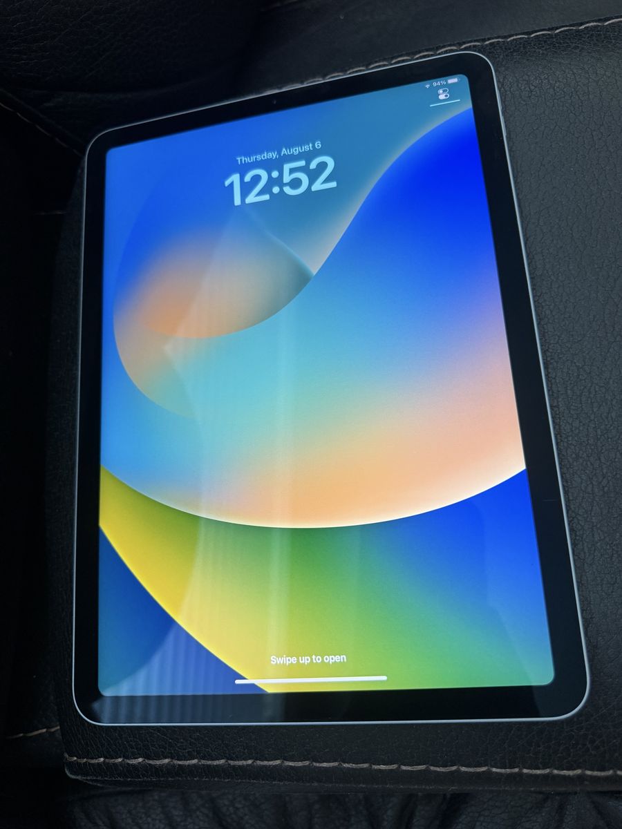 Apple iPad Air (4th Gen) Model A2316 - Silver