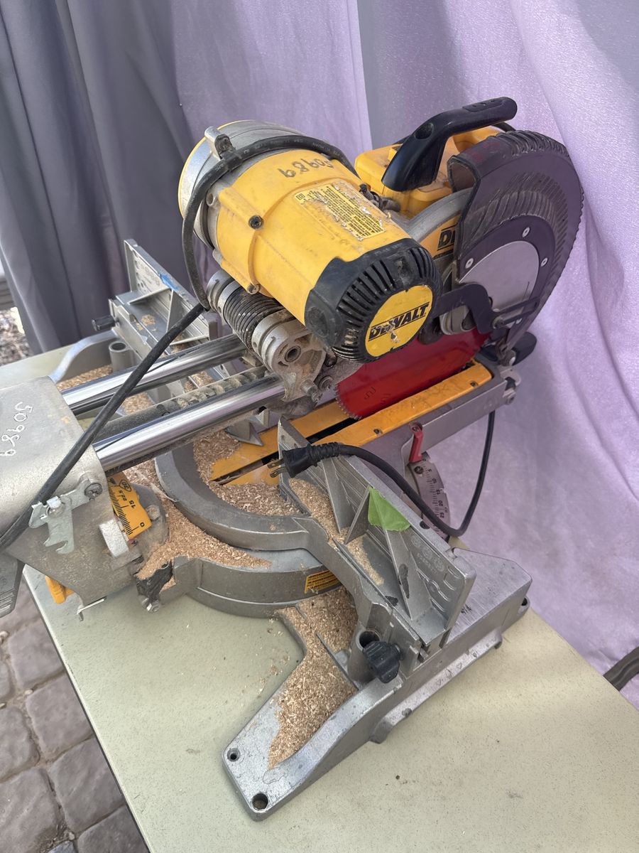 Dewalt Sliding Miter Saw with Stand