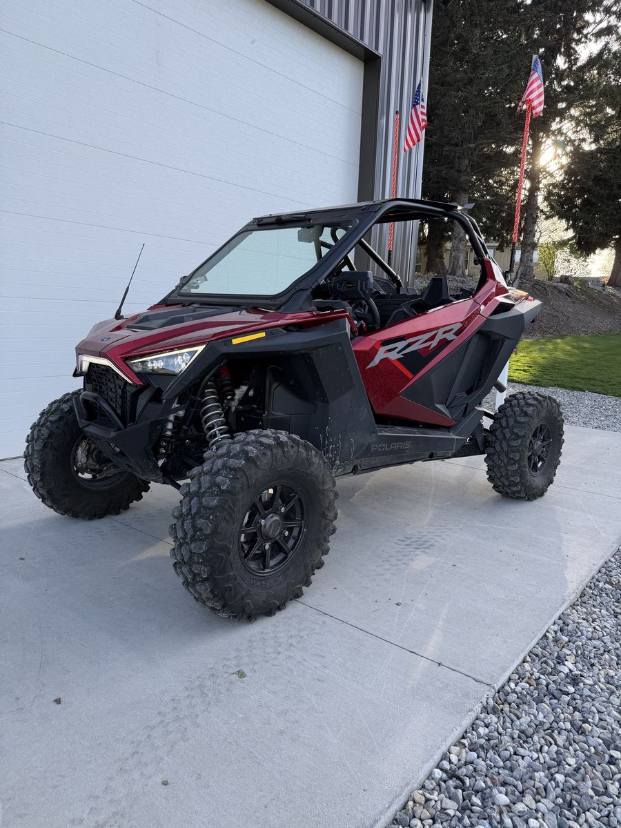 2023 Polaris Pro XP Ultimate - CLEAN
