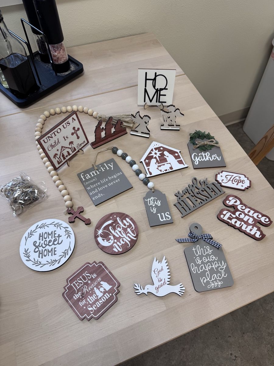 Assorted Christmas and Family Wooden Tiered Tray Decor Signs and Beads