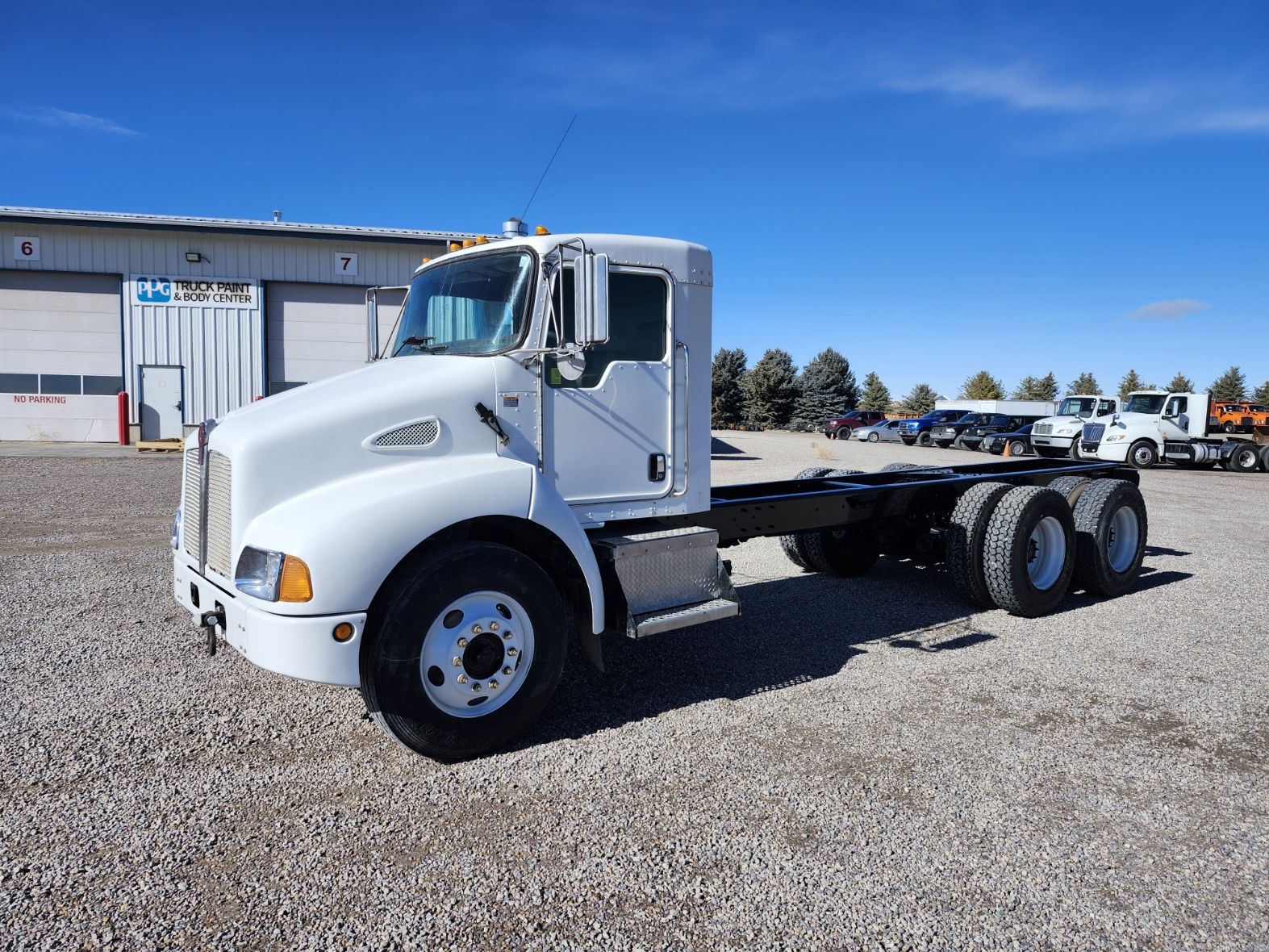 2005 KENWORTH T300