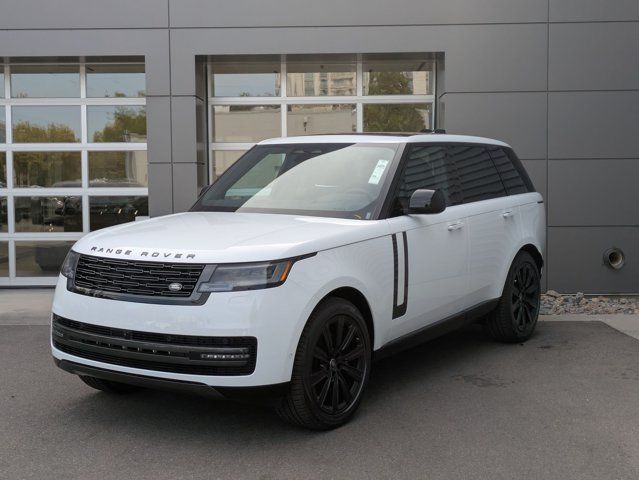 2025 Land Rover Range Rover P530 SE