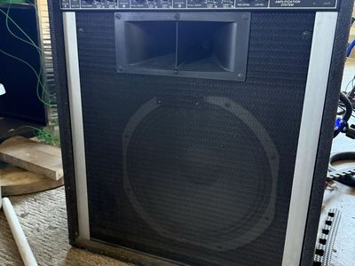 Peavey KB 300 Amp