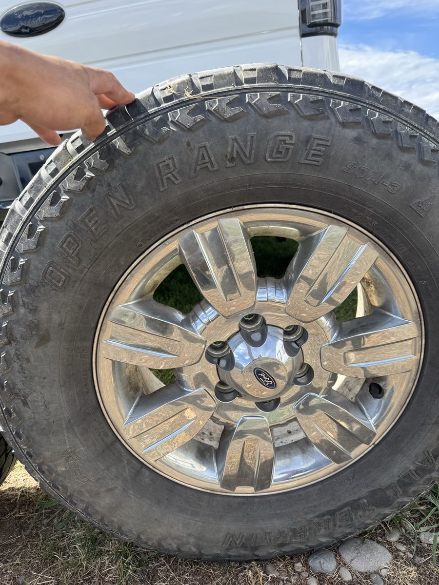 6x135 ford f150 stock wheels and tires