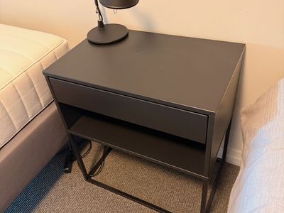 VIKHAMMER Nightstand, black