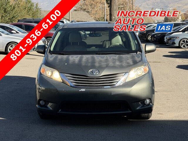 2011 TOYOTA SIENNA XLE 8-Passenger